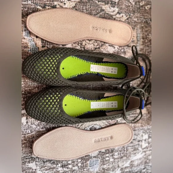 Rothy’s vert mesh square wrap - Picture 2 of 3